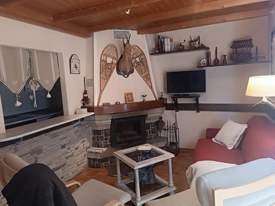 Pena Telera Petfriendly - Arafita Apartamentos El Pueyo de Jaca Bagian luar foto