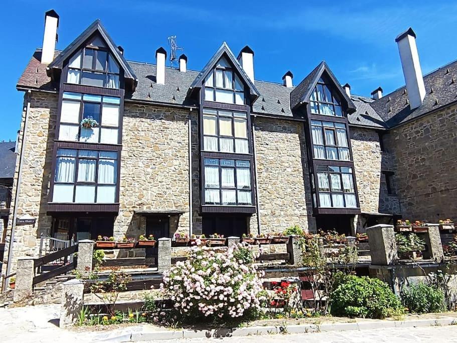 Pena Telera Petfriendly - Arafita Apartamentos El Pueyo de Jaca Bagian luar foto